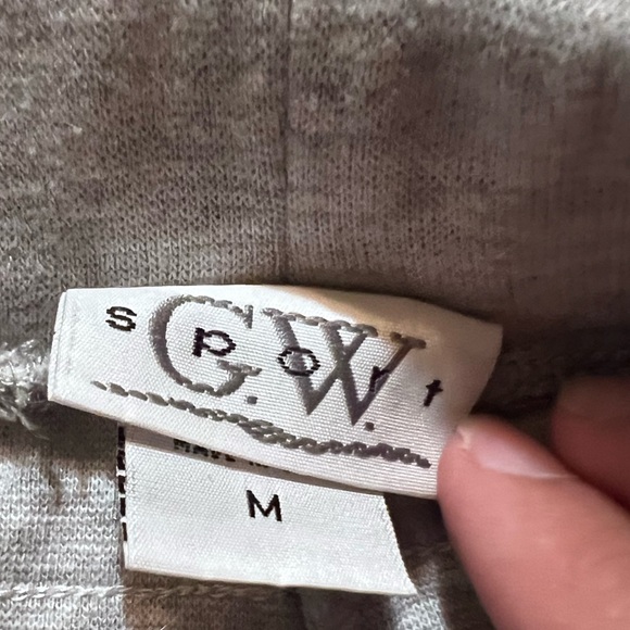 Sporty Long Shorts - Picture 9 of 9